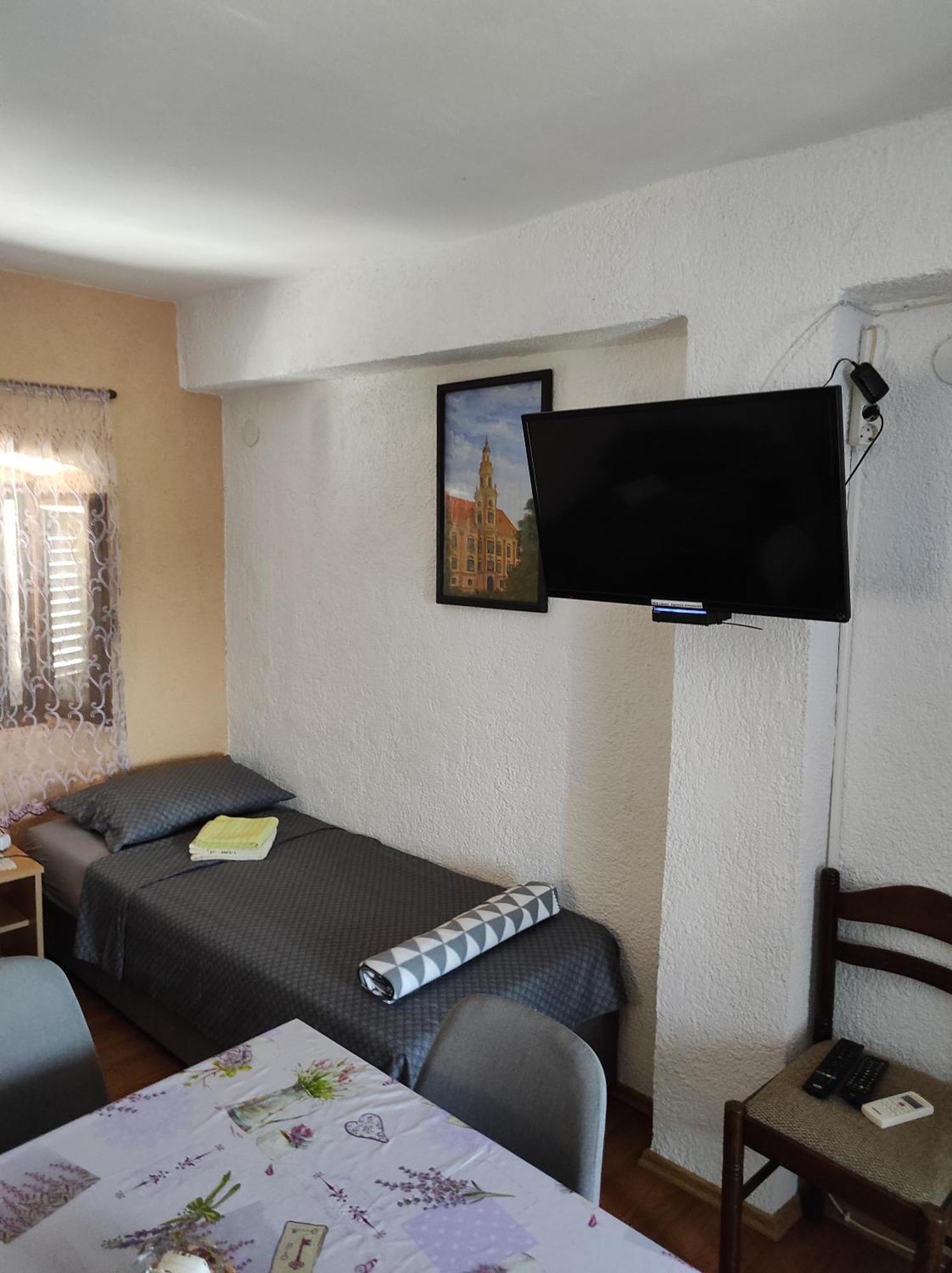 Maja Apartment Višnjan Rum bild