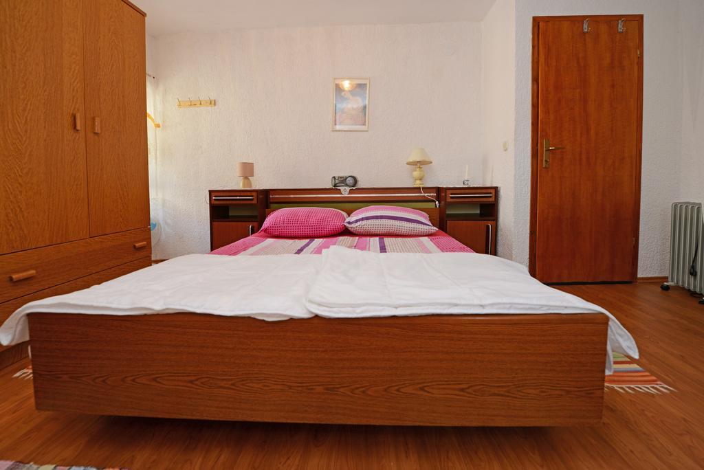 Maja Apartment Višnjan Exteriör bild